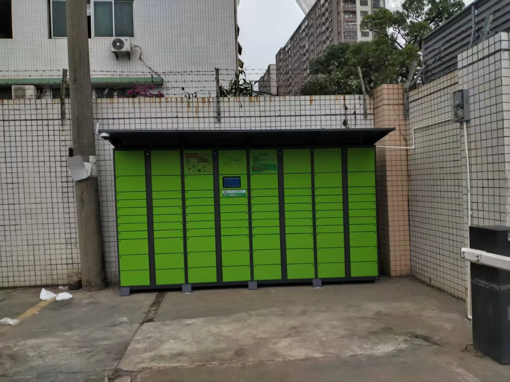 华尔智能快递柜 工业园边界布点实拍